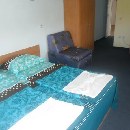 Varnata Family Hotel 2*